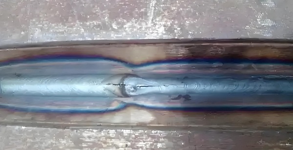 激光焊接機熔深不夠出現裂紋怎么辦？