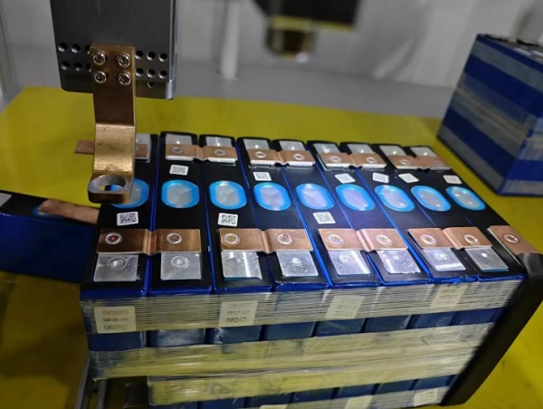 新能源鋰電池激光焊接機(jī)對(duì)焊接材料表面清潔度的要求