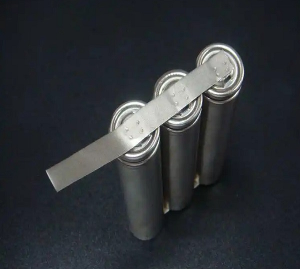 不同材質(zhì)的鋰電池極耳對(duì)鋰電池激光焊機(jī)有什么要求？